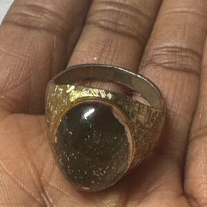 Vintage style Gold toned Women's Ring- wear and tear